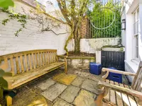 Недвижимость Upper Cheyne Row: 11