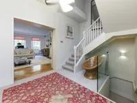 Недвижимость Sloane Court West: 2