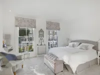 Недвижимость Lamont Road: 1