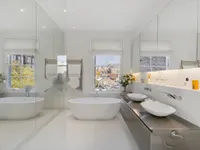 Недвижимость Lamont Road: 2