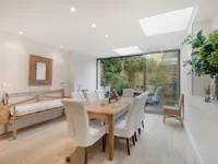 Недвижимость Lamont Road: 16