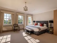 Недвижимость Chelsea Square, Chelsea: 2