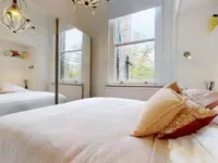 Недвижимость Finborough Road: 2