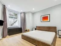 Недвижимость Redcliffe Square: 3