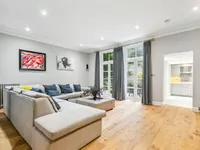 Недвижимость Redcliffe Square: 8