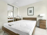 Недвижимость St. George Wharf: 11