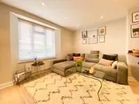 Недвижимость Shoot Up Hill, West Hampstead Borders: 6