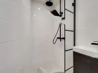 Недвижимость —: 4