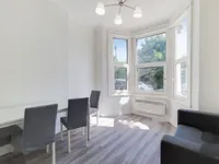 Недвижимость —: 6