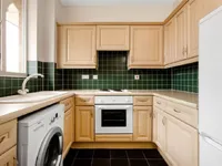 Недвижимость Wyndhams Court, 32 Celandine Drive: 6