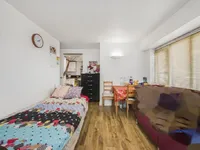 Недвижимость Stepney Way: 2