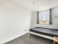 Недвижимость Sandifer Drive, Cricklewood: 11