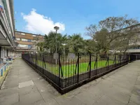 Недвижимость Hazlewood Crescent: 4