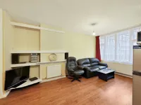 Недвижимость Hazlewood Crescent: 5