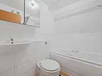 Недвижимость Windmill Drive, Cricklewood: 2