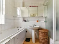 Недвижимость Matilda House, St. Katharines Way: 3