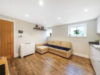 Недвижимость Waterlow Road: 8