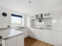 Недвижимость Austin Road: 10