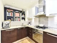 Недвижимость Stoke Newington Road: 12