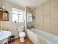 Недвижимость Longfellow Way: 3