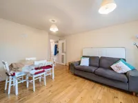 Недвижимость Longfellow Way: 10