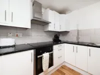 Недвижимость Britten Close: 2