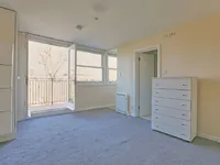 Недвижимость Adamson Road: 15