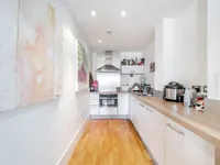 Недвижимость Highbury Stadium Square: 8