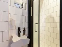 Недвижимость Hazlebury Road: 2