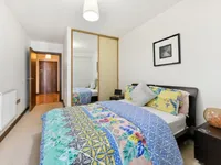 Недвижимость Bridges Court Road: 1