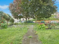 Недвижимость Pearscroft Road: 3