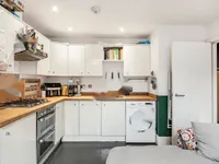 Недвижимость Henriques Street: 9