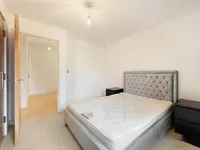 Недвижимость Ferndale Road: 4