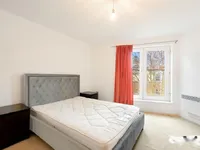 Недвижимость Ferndale Road: 11