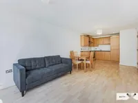 Недвижимость Ferndale Road: 9