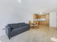 Недвижимость Ferndale Road: 4