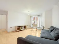 Недвижимость Ferndale Road: 6