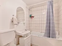 Недвижимость Mitchellbrook Way, Neasden: 2