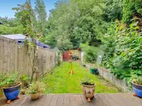 Недвижимость Braemar Avenue: 3