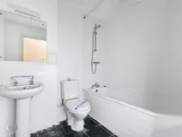 Недвижимость Uxbridge Road: 3