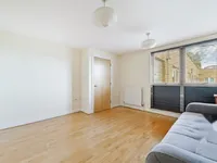 Недвижимость Uxbridge Road: 8