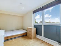 Недвижимость Uxbridge Road: 10