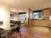 Недвижимость 106 Chandler Way: 2