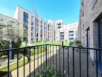 Недвижимость Coleby House, Woodly Crescent: 1