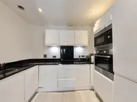 Недвижимость Coleby House, Woodly Crescent: 11