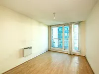 Недвижимость St. George Wharf: 8