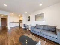 Недвижимость Market Road: 2