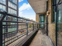 Недвижимость Londinium Tower, 87 Mansell Street: 1