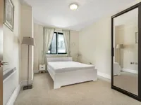 Недвижимость Londinium Tower, 87 Mansell Street: 2