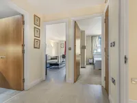 Недвижимость Londinium Tower, 87 Mansell Street: 5